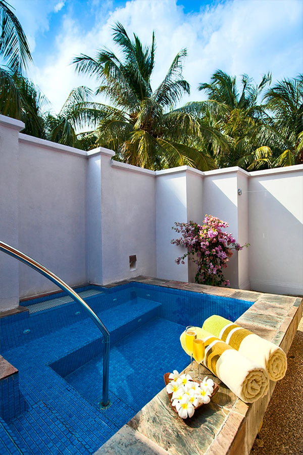 Kurumba Maldives Resort - Beach Villa with Jacuzzi 