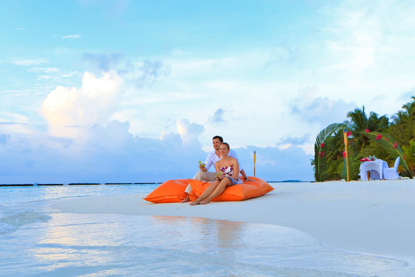 Romantic Beach Dining | Sound of the Sea  Image |Kurumba Maldives 
