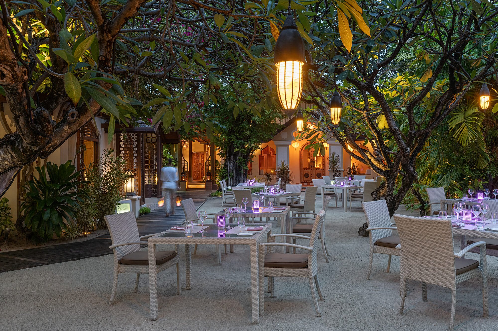 Al Qasr (1)