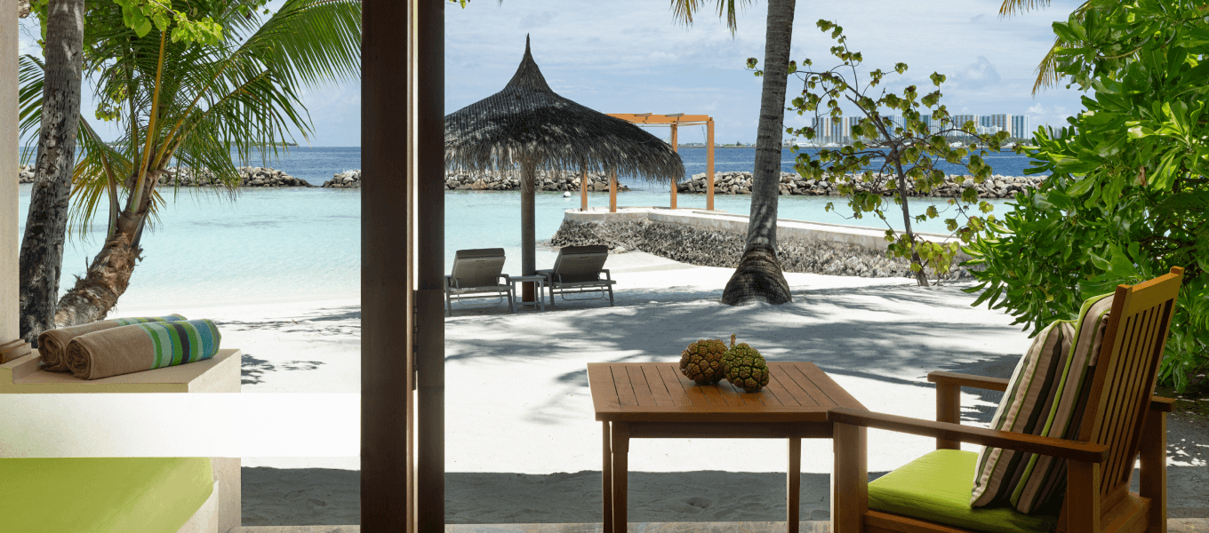 Beachfront Deluxue Bungalow_Views 3