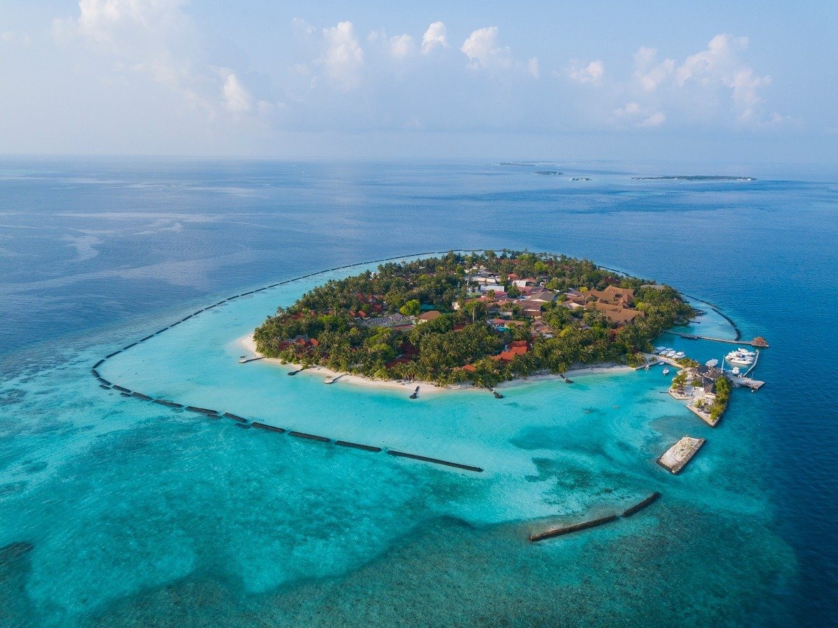 www.kurumba.com